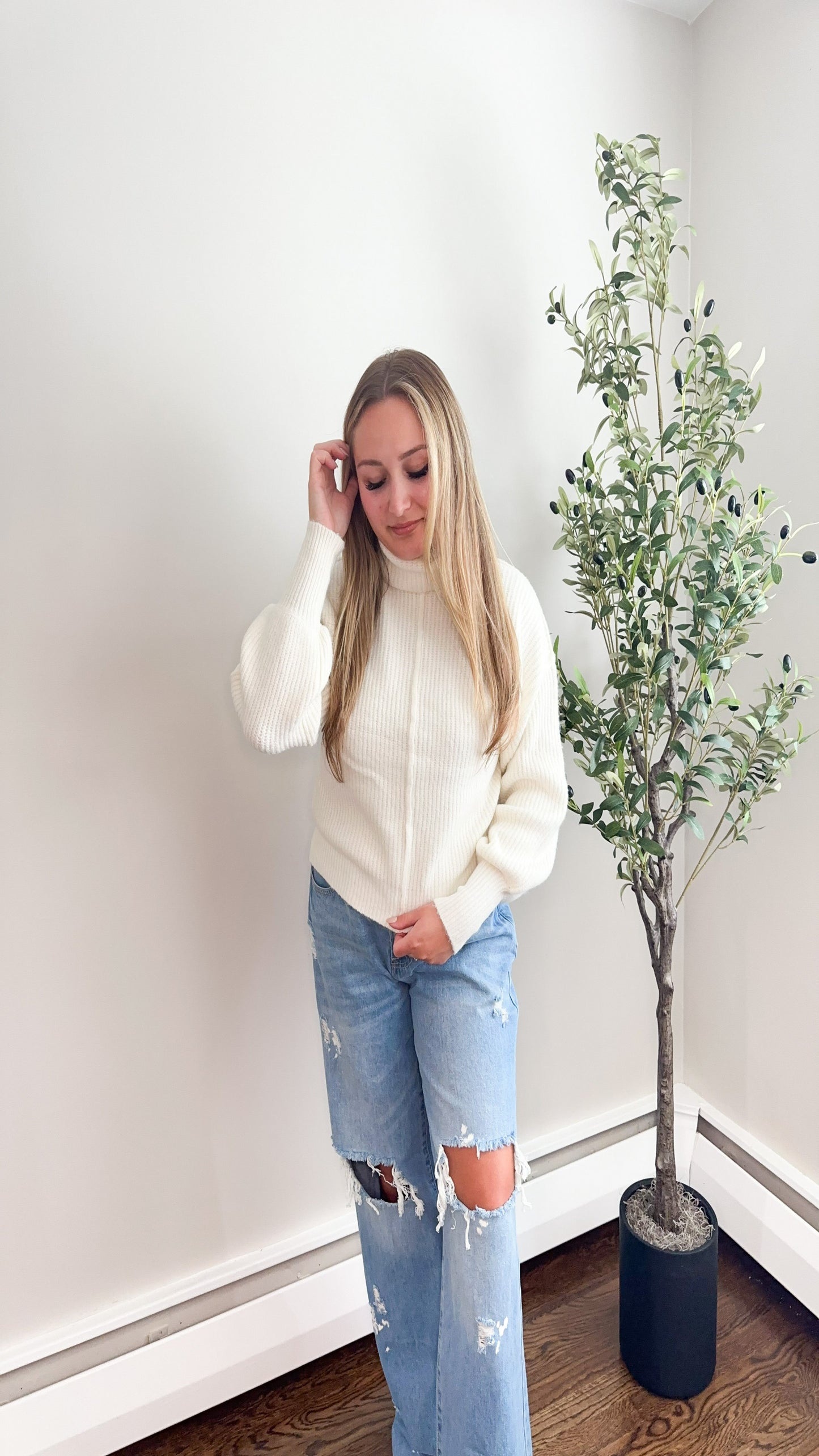 Lola Turtleneck Sweater - Cream