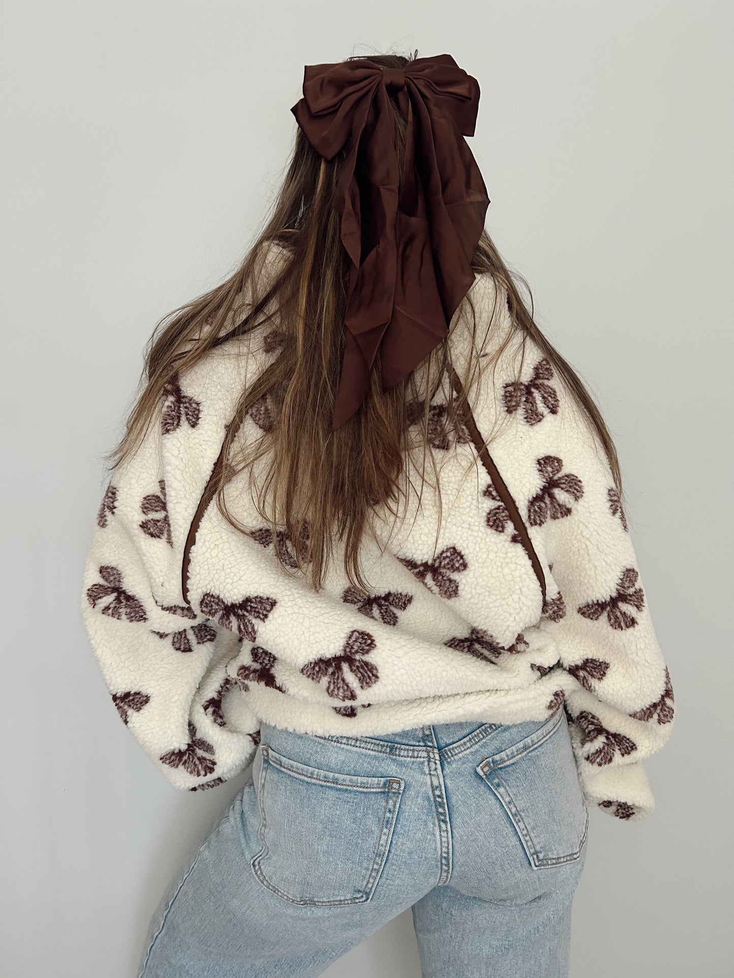 Marshmallow Cocoa & Bows Pullover - Cream