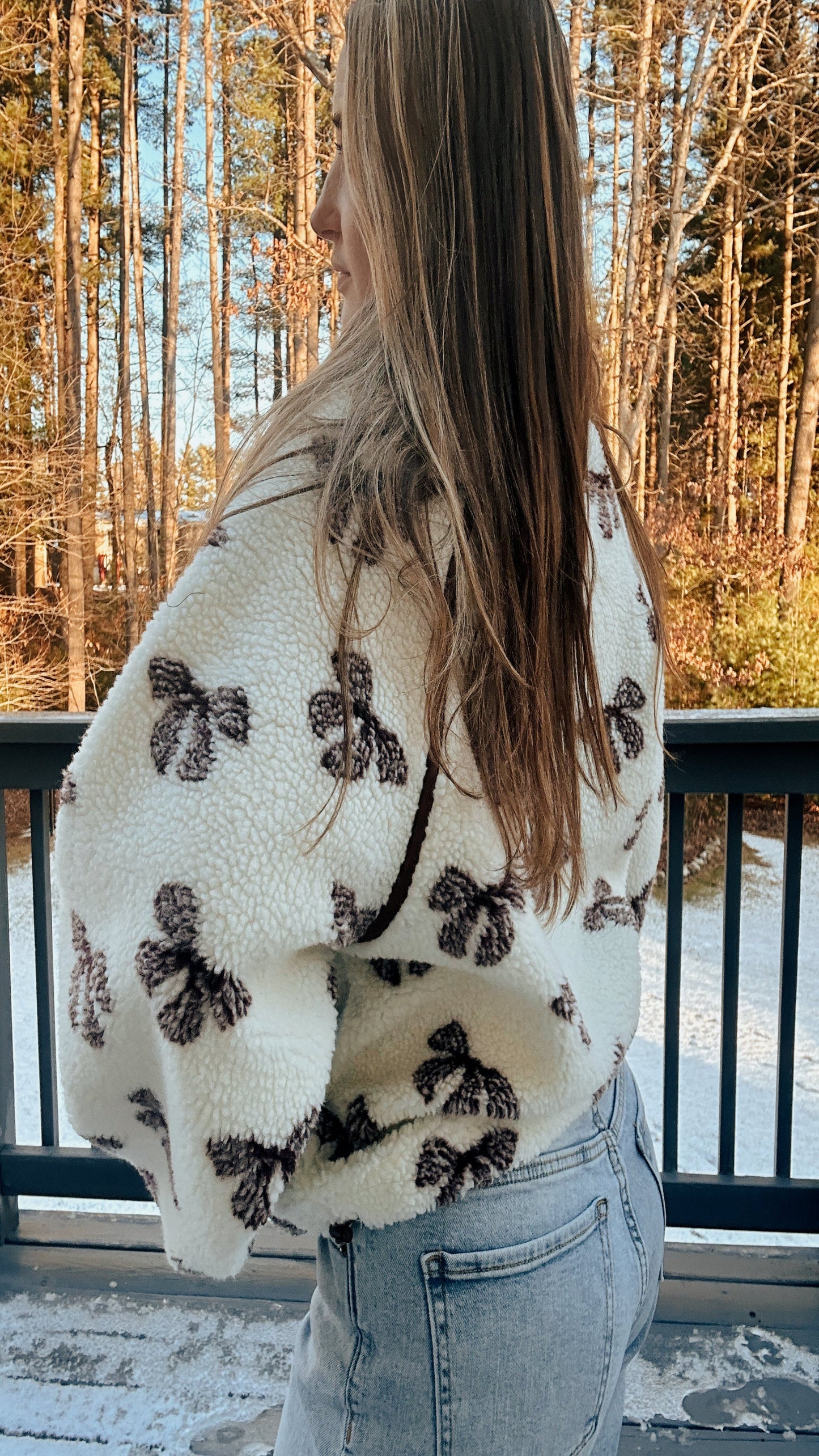Marshmallow Cocoa & Bows Pullover - Cream