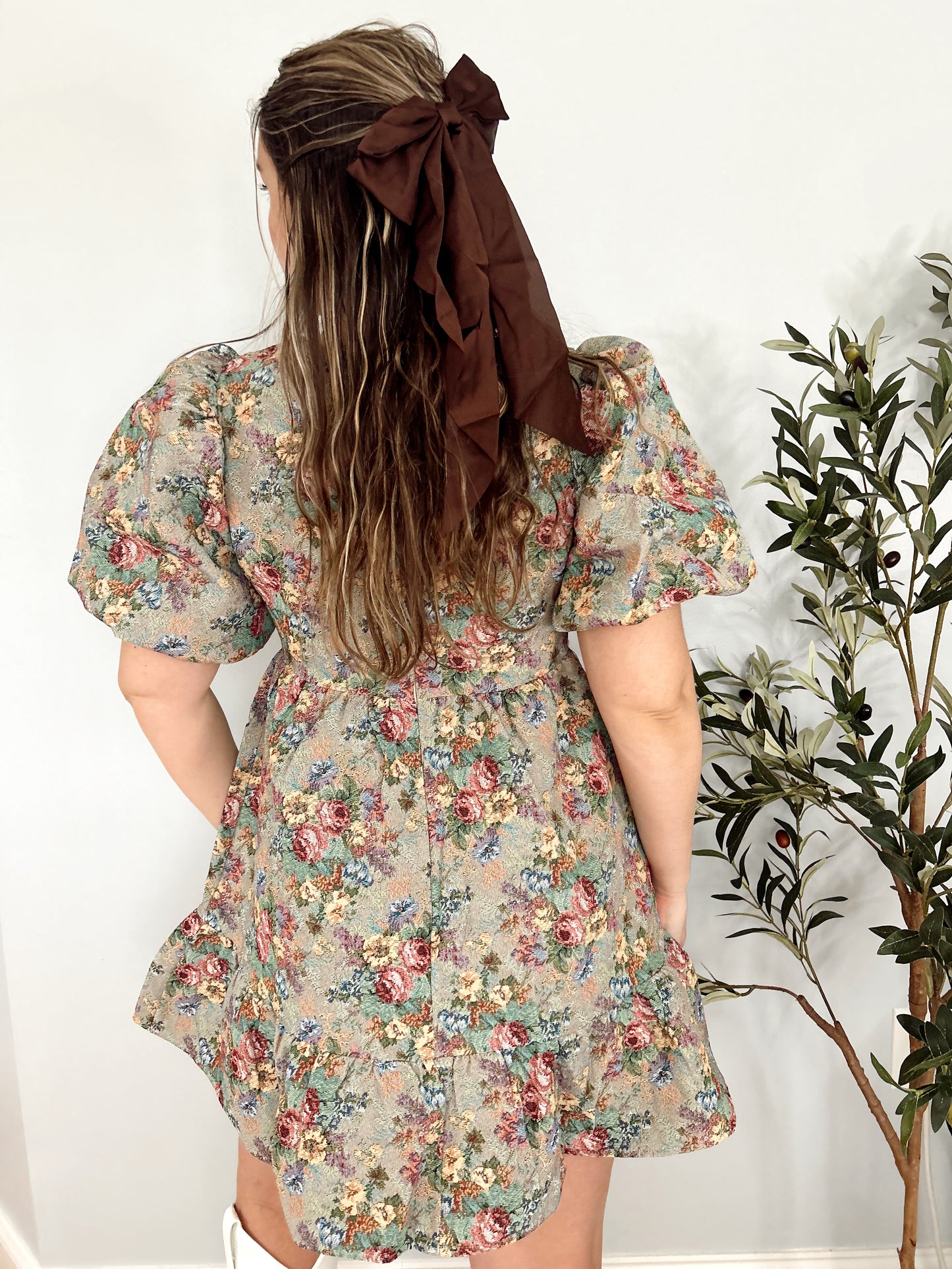 Champagne Fizz Floral Jacquard Dress - Beige