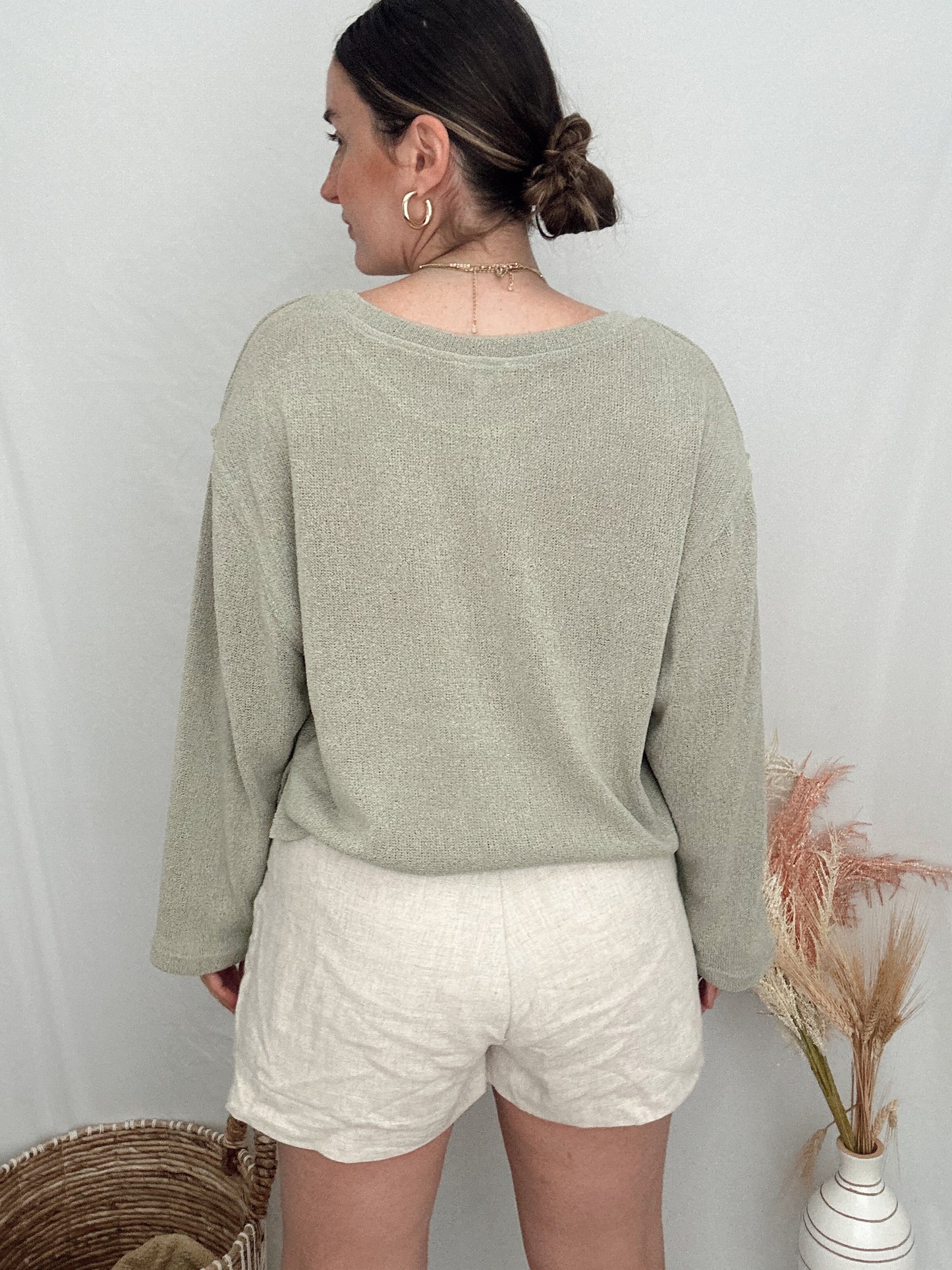 Tara Lightweight Sweater - Light Olive