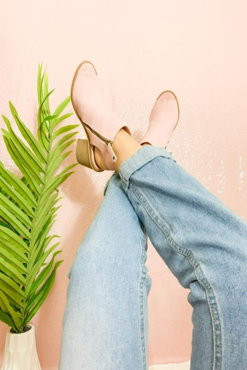 Chic Lifestyle Booties - Dusty Pink