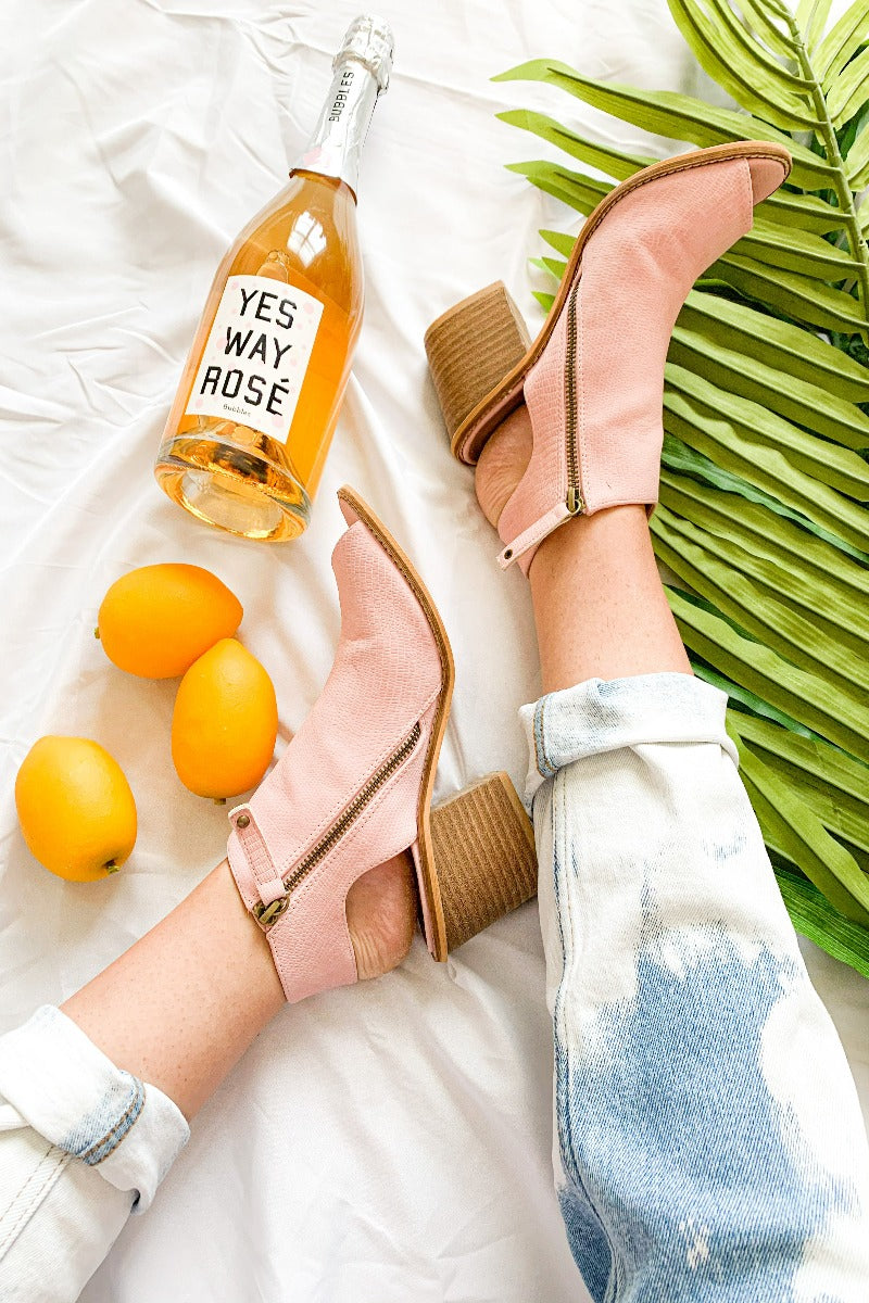 Chic Lifestyle Booties - Dusty Pink