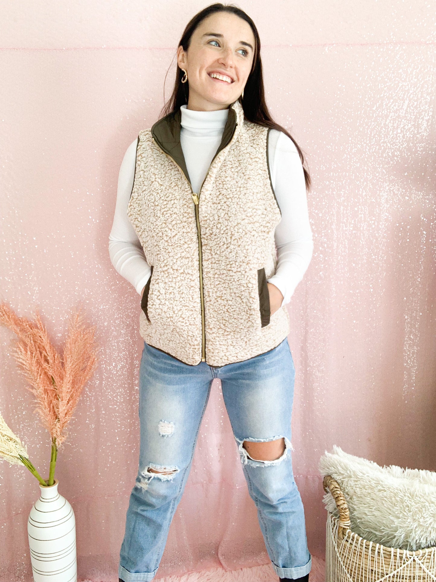 Upstate Cabin Sherpa Reversible Vest - Olive