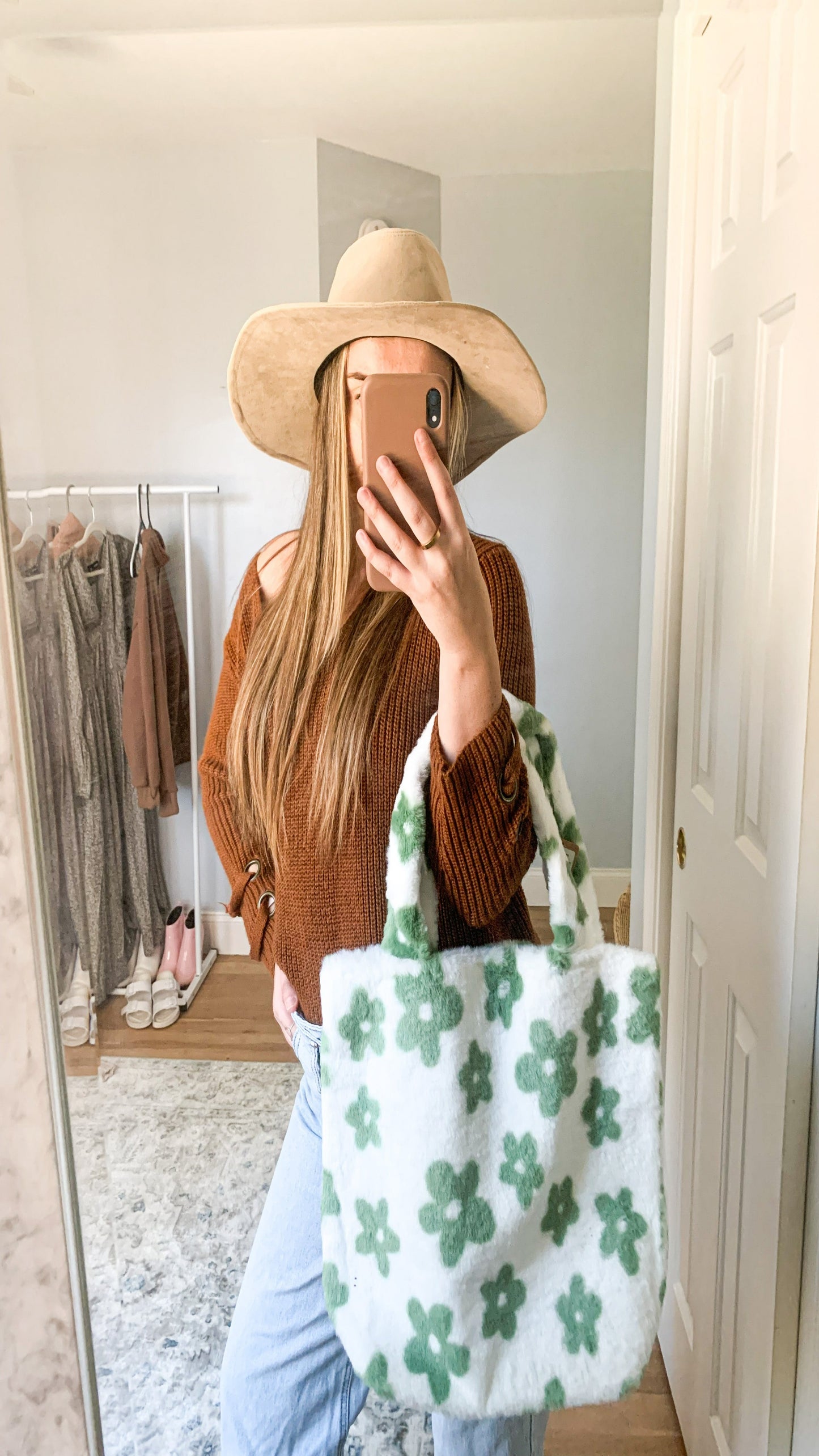 Cami Ann Flower Print Tote Bag - Green