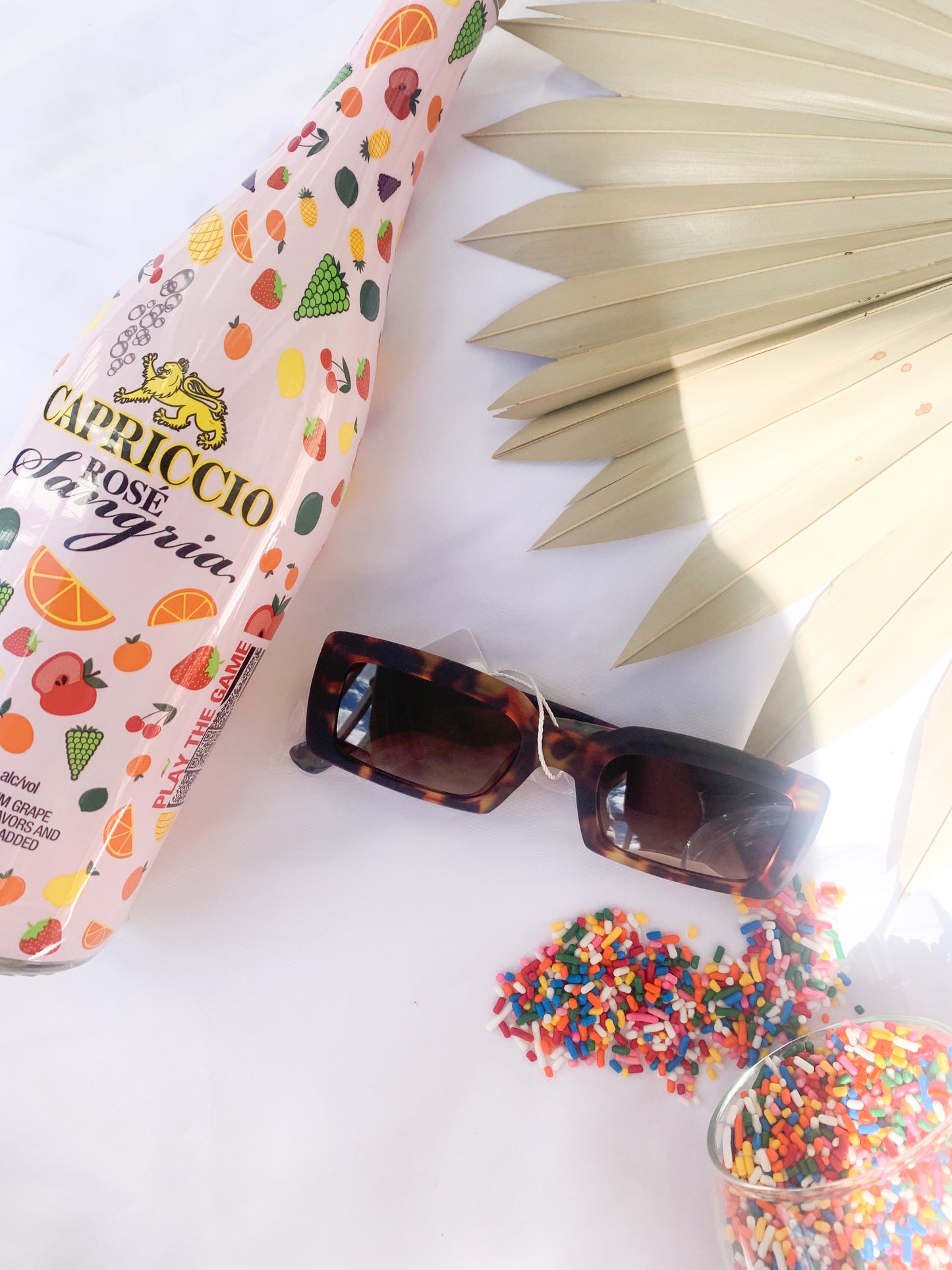 Off the Runway Sunglasses - Tortoiseshell