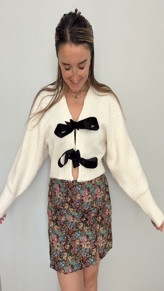 Back in Paris Bow Sweater - Ivory Black