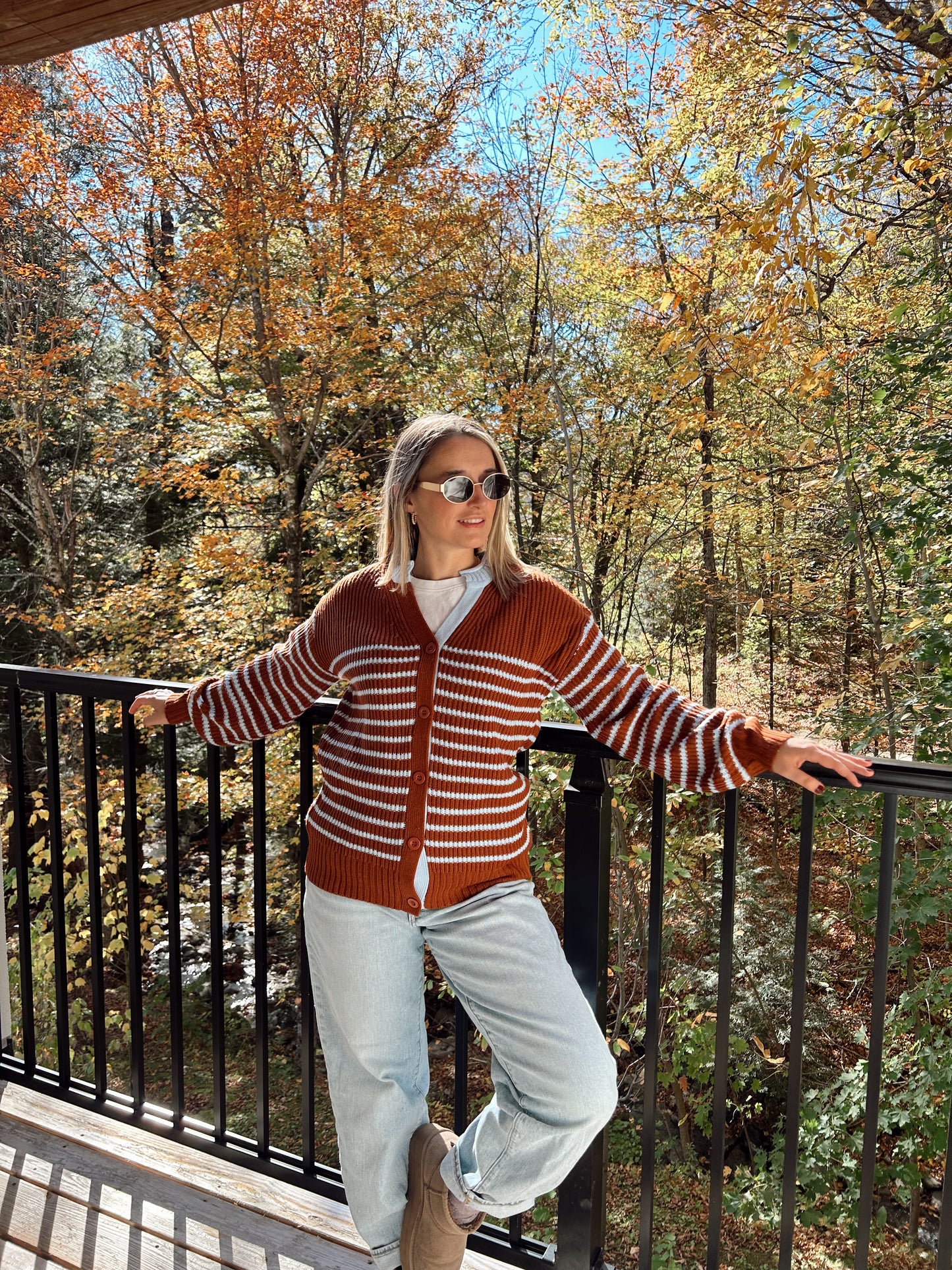 Blueberry Cold Brew Sweater - Brown/Blue